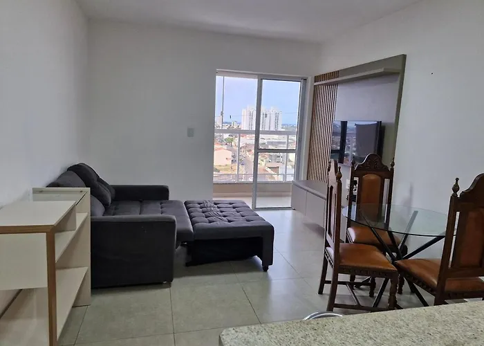 Apartamento Bem Localizado No Centro, Proximo Ao Barreiro