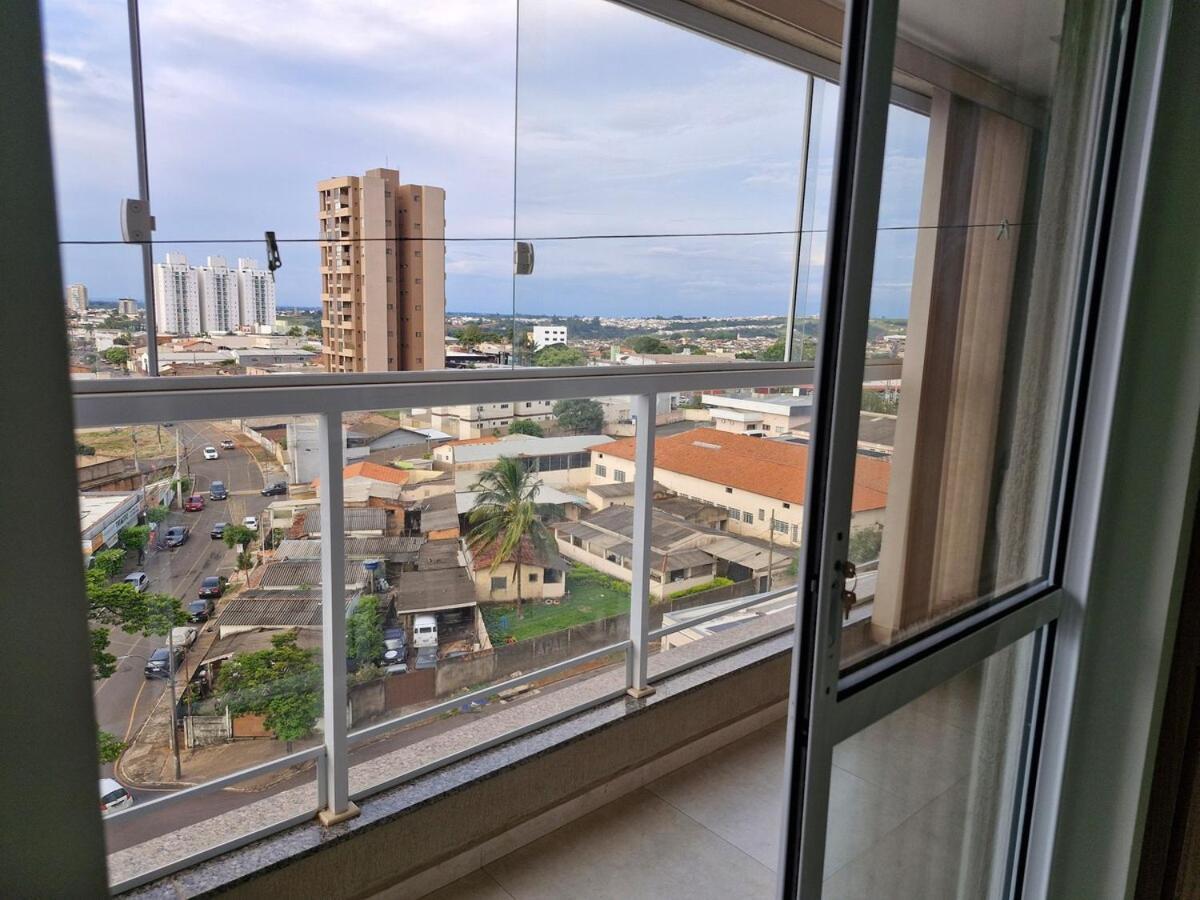 Bem Localizado No Centro, Proximo Ao Barreiro Apartment