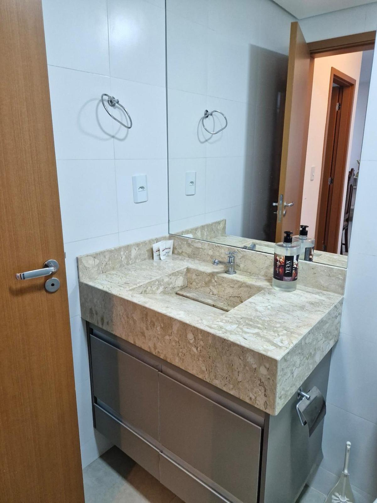 Apartment Bem Localizado No Centro, Proximo Ao Barreiro *